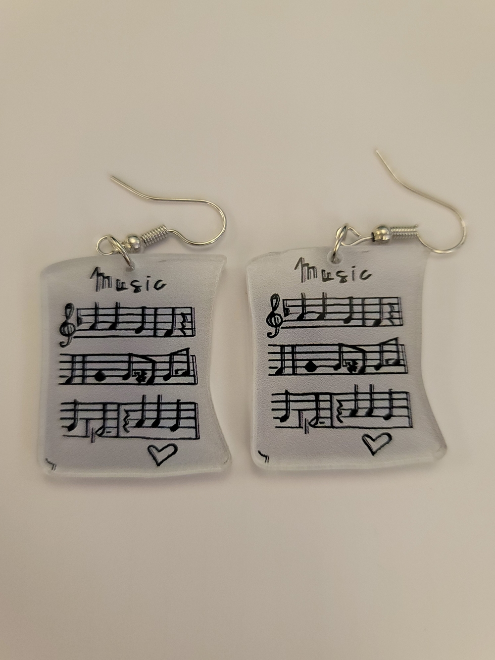 Fashion Jewelry White and Black Music Note Earrings